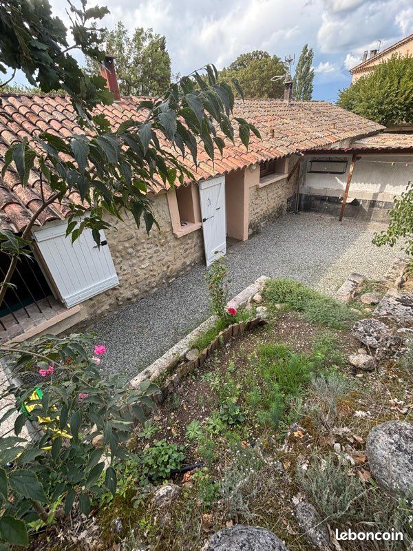 Appartement 3 pièces 70 m² · à Oraison · 70 m² · 860 €/mois