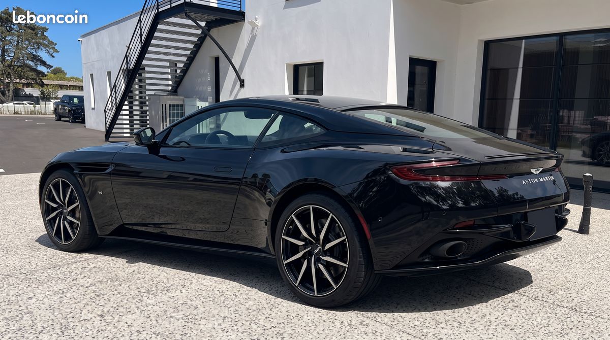 ASTON MARTIN DB11 Launch Edition V12 5.2L (image 2)