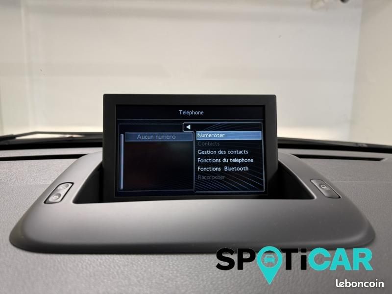 Peugeot 5008 1.2 Puretech Style II S&S (image 21)