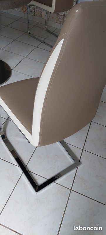 Chaises (image 2)
