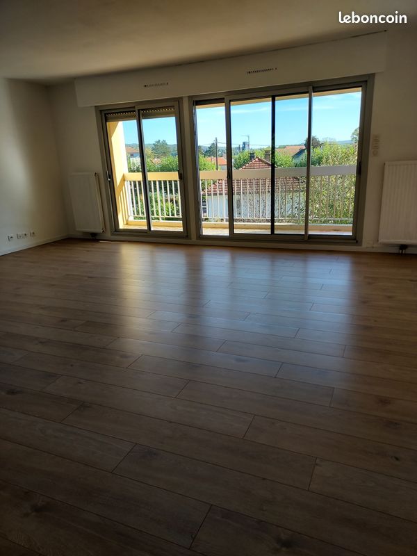 Appartement 4 pièce(s) 105 m²à louer Vesoul