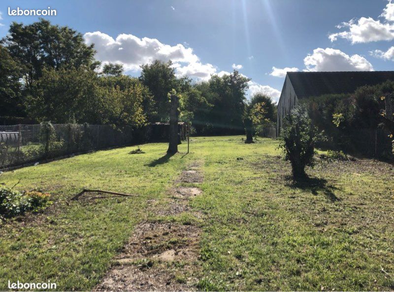 Terrain constructible · à Saint-Pierre-lès-Nemours · 85 000 €