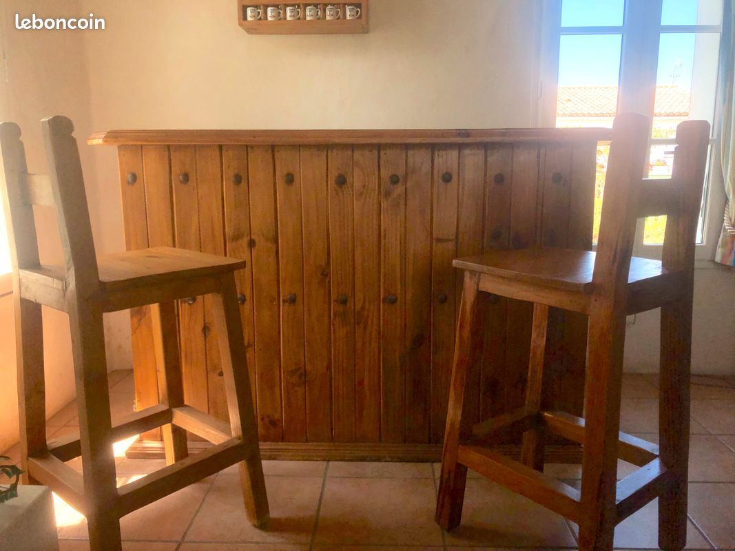 Meuble Bar Veracruz Bois Massif Très Bon Etat Avec 2 Tabourets Et Etagère Vintage Rare Avec Factures (image 2)