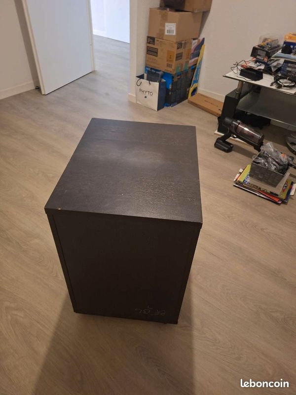 Commode (image 2)