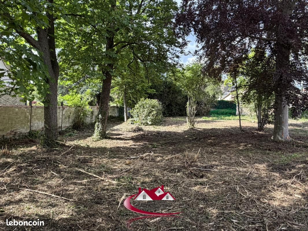 Terrain 764 m² Houdan · 190 000 €