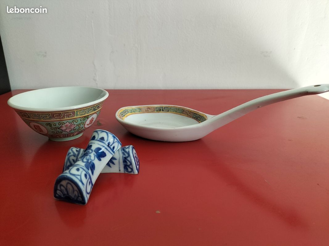 Ensemble chinois(sauce/présentation) + reposes couteaux (image 1)