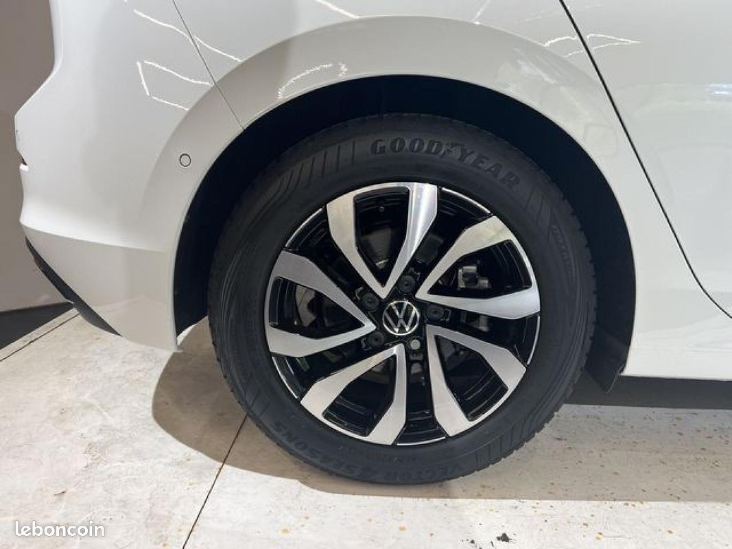 Volkswagen golf viii 2.0 tdi 150 active dsg7 (image 33)