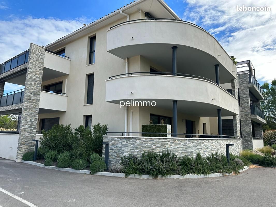 Appartement 2 pièces 40 m² · à Eyguières · 40 m² · 731 €