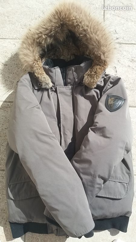 Manteau Canadian Wolf origine CANADA Vêtements