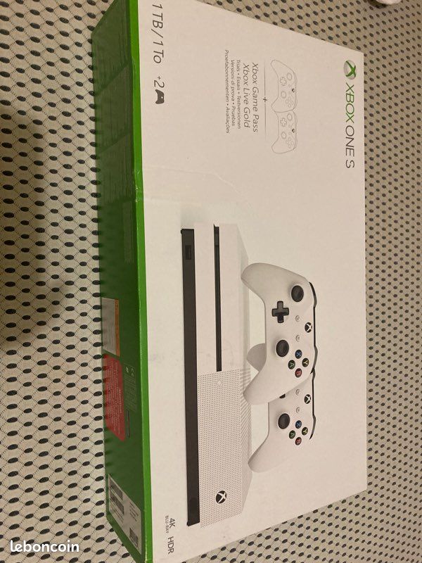 Xbox one s (image 1)