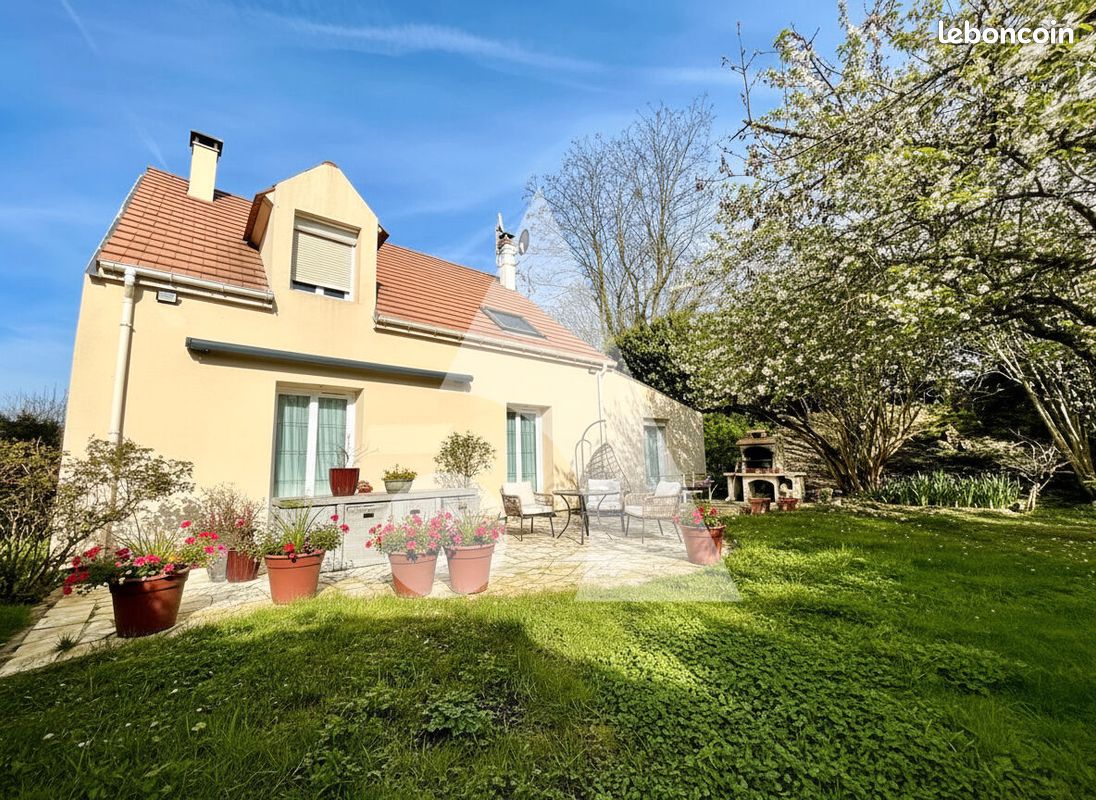 Maison 8 pièces 182 m² · à Soisy-sous-Montmorency · 182 m² · 750 000 €