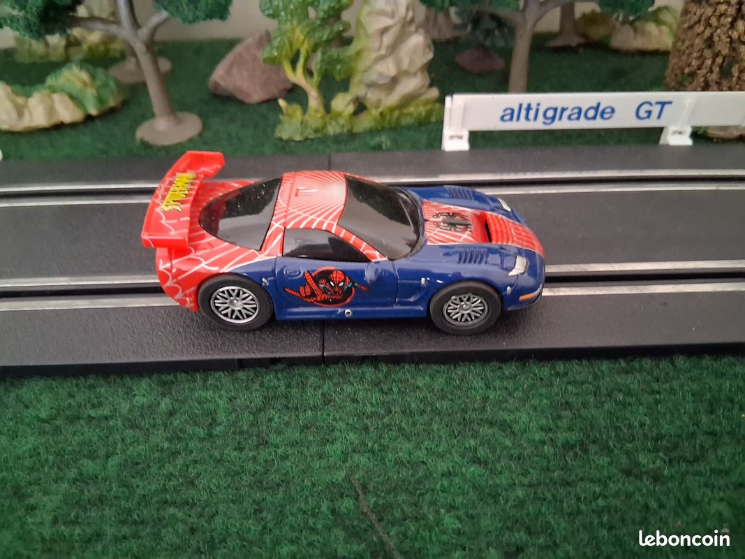 Voiture MARVEL SPIDERMAN pour circuit de voitures électrique CARRERA GO compatible NINCO/WRC/TEAM CITY/POLISTIL au 1/43 (image 1)