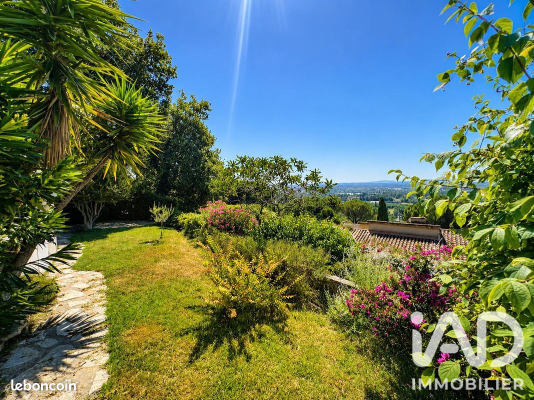 Maison 6 pièces 165 m² · à Les Angles · 165 m² · 690 000 €