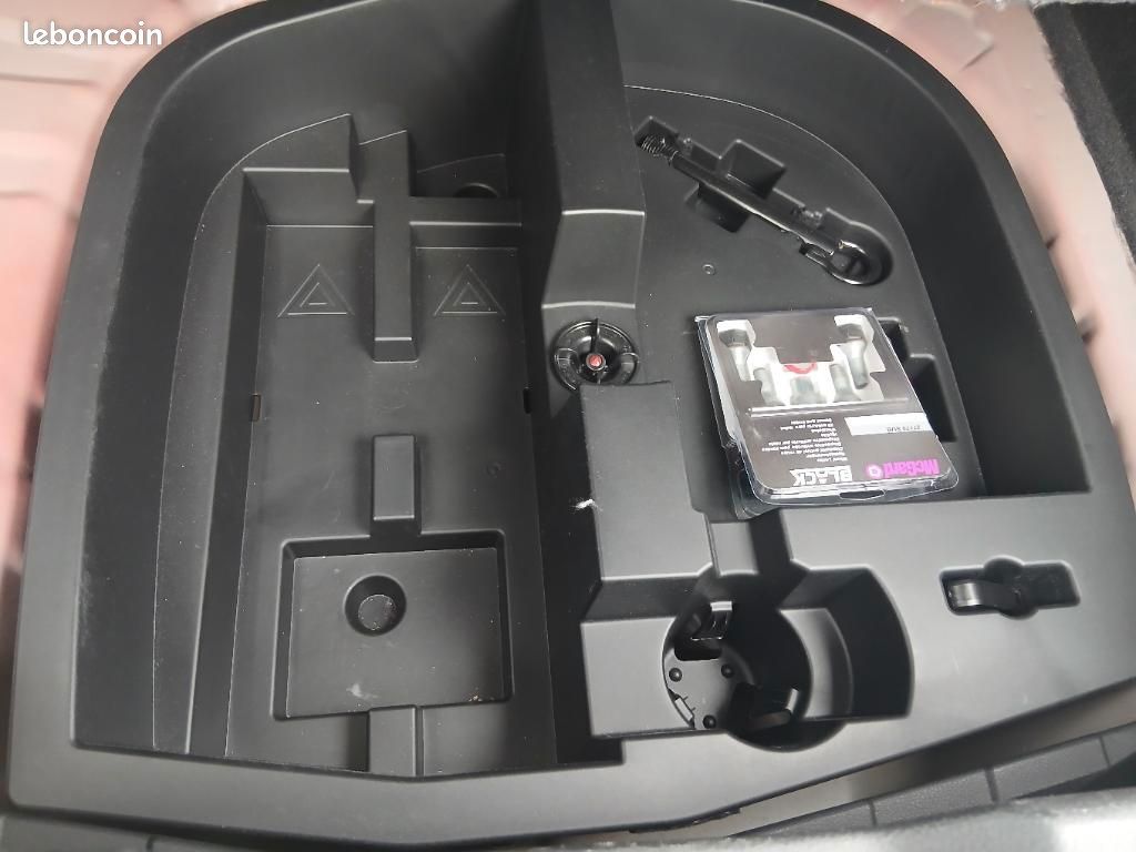 Nissan Juke 2023.5 DIG-T 114 Shadow (image 17)