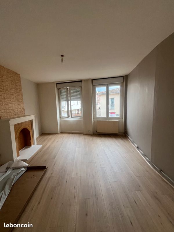 Appartement 2 pièces 50 m² · à La Ricamarie · 50 m² · 390 €/mois