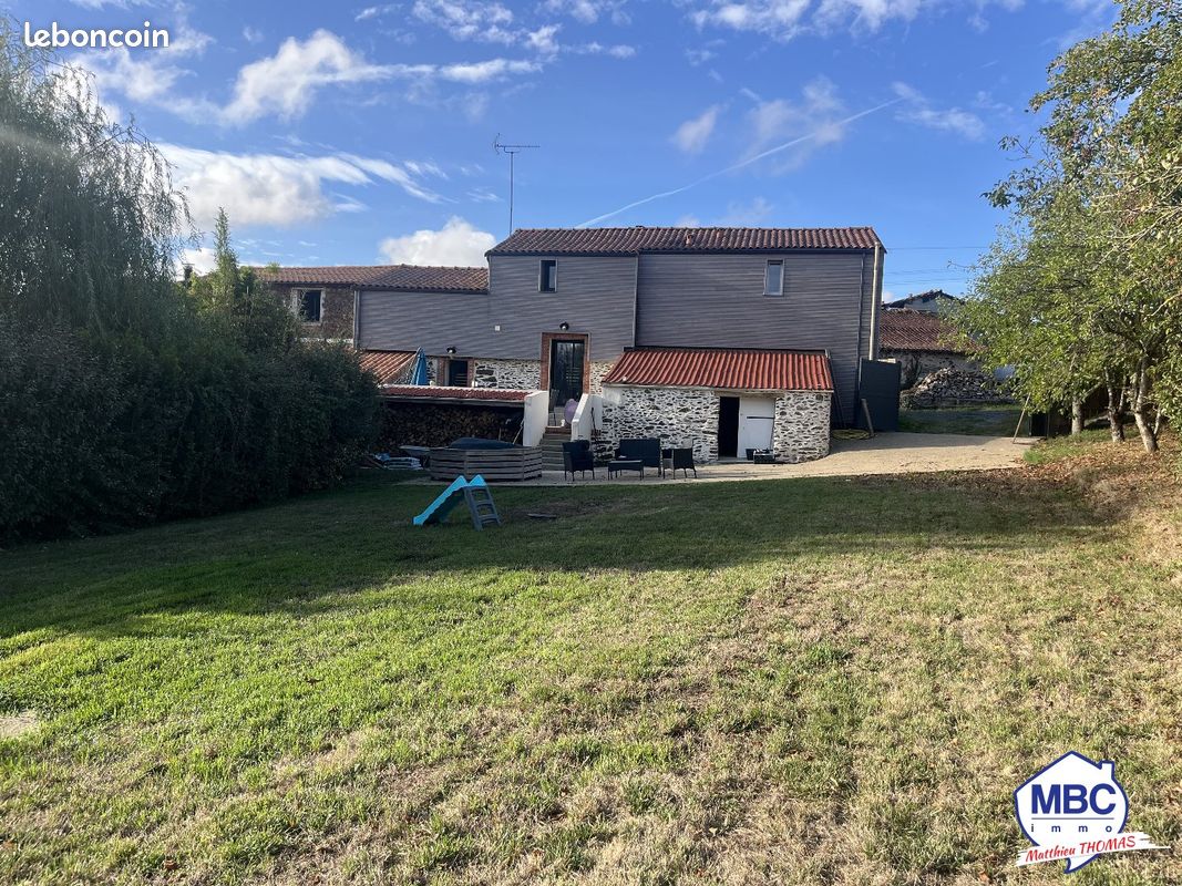 Maison 4 pièces 121 m² · à Mauges-sur-Loire · 121 m² · 230 490 €