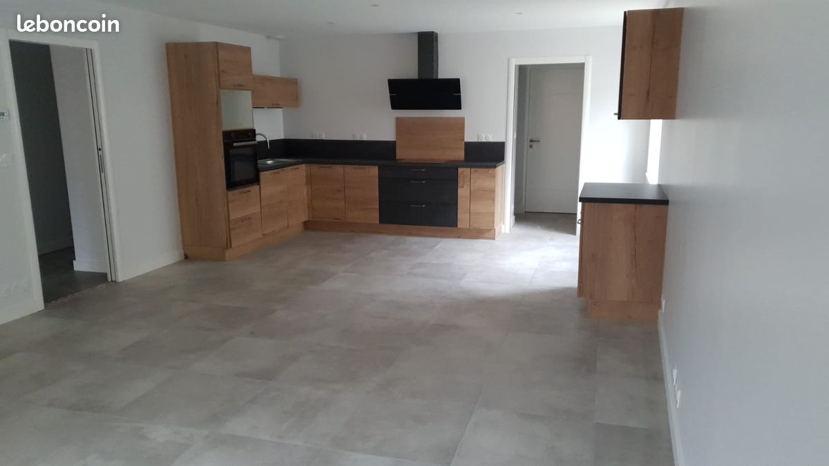 Appartement 3 pièces 103 m² · à Nantua · 103 m² · 810 €/mois