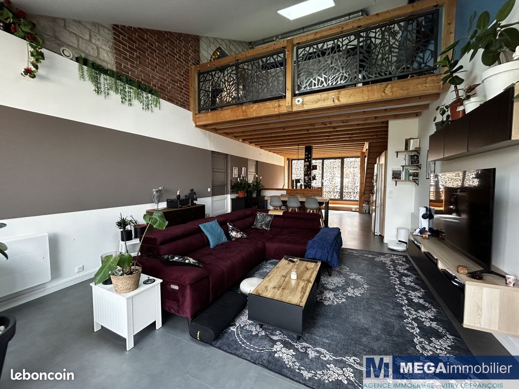 Maison 4 pièces 159 m² · à Vitry-le-François · 159 m² · 262 000 €