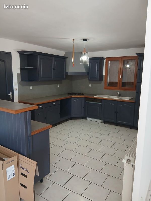 Maison 4 pièces 90 m² · à Naintré · 90 m² · 770 €