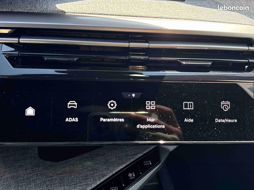 Peugeot 5008 Hybrid 145ch Allure e-DCS6 (image 16)