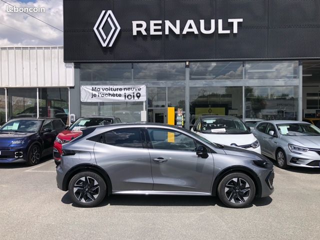 RENAULT Clio VI 1.2 TCe 115 Techno Juin 2026 3000km 24490E (image 1)