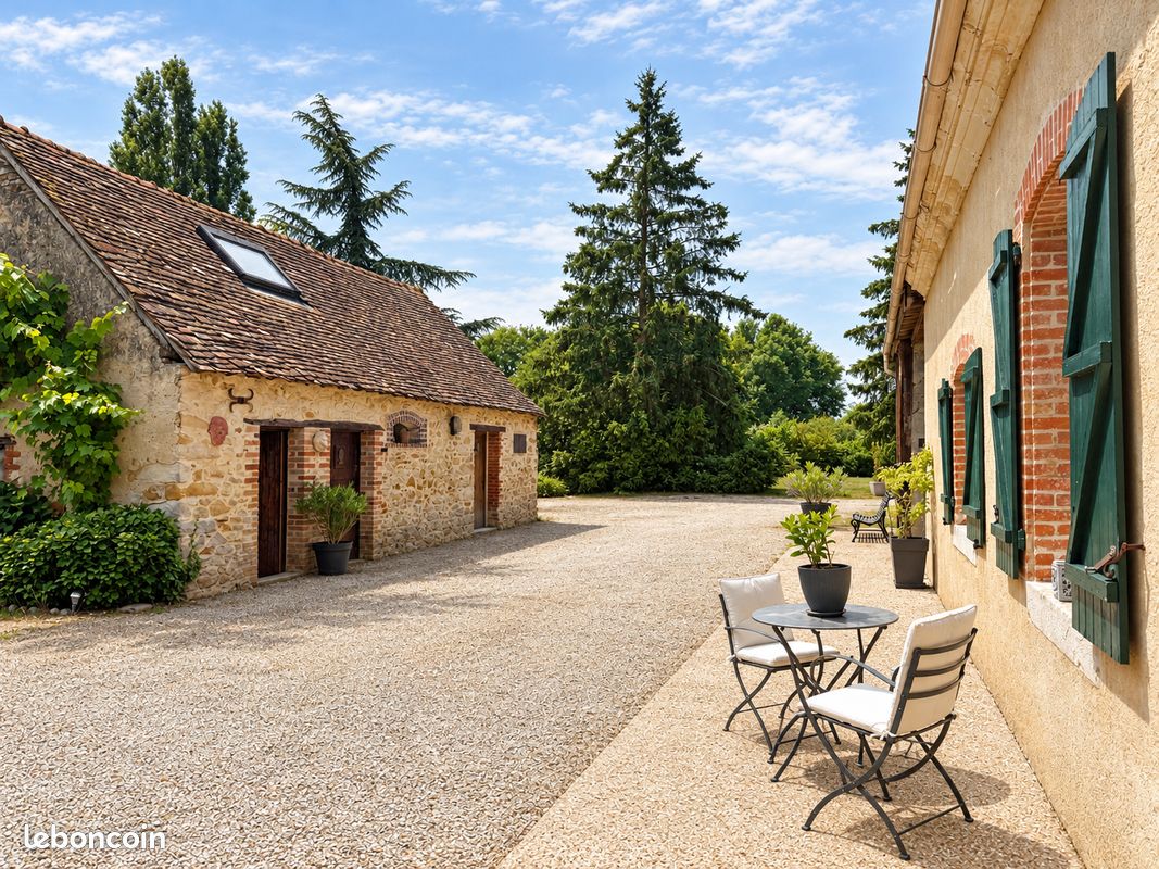 Maison 6 pièces 151 m² · à Parigné-l'Évêque · 151 m² · 285 000 €