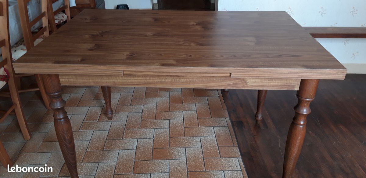 Table de cuisine (image 1)