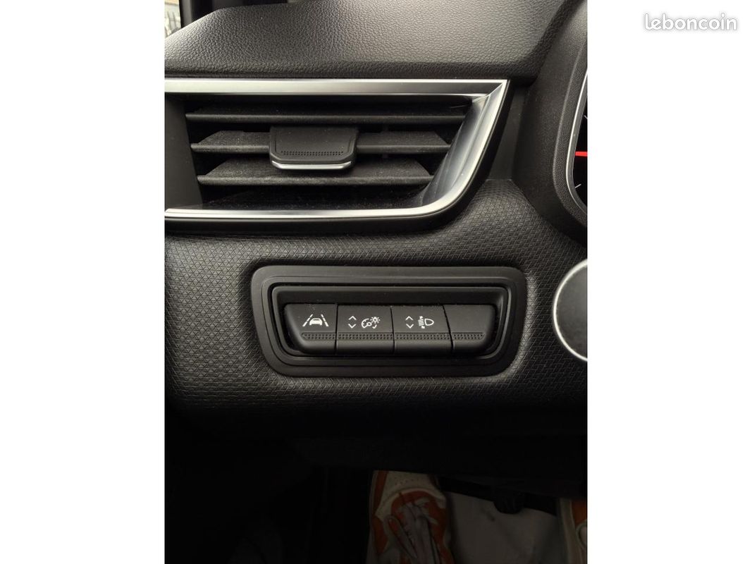 RENAULT CLIO 1.5 Blue dCi - 85 ch - 128900 kilomètres - 1 ère main (image 15)