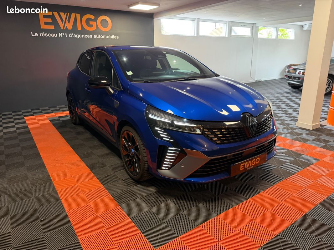 RENAULT CLIO 1.6 E-TECH 145 FULL-HYBRID ESPRIT ALPINE BVA + BOSE + CAMÉRa 360° (image 4)