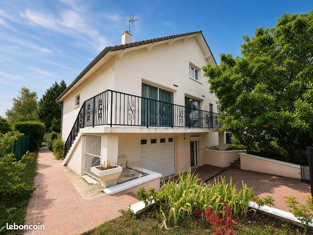 Maison 7 pièces 223 m² · à Chambly · 223 m² · 425 000 €