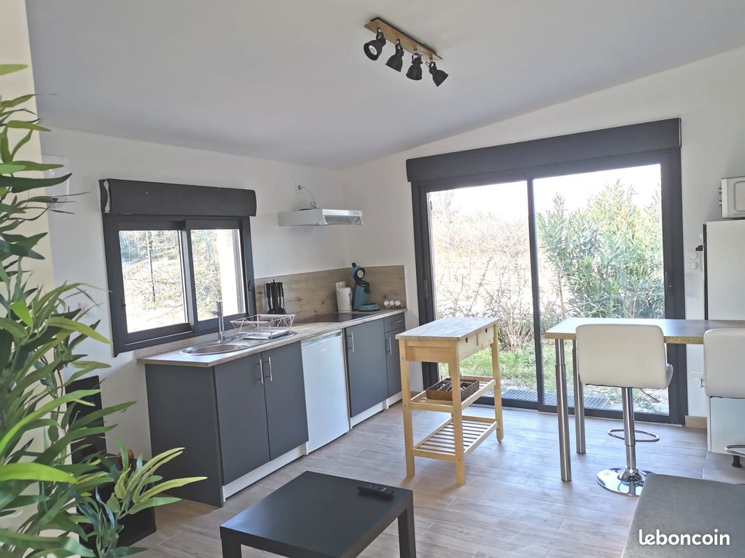 Appartement 1 pièce 25 m² · à Pujaut · 25 m² · 800 €