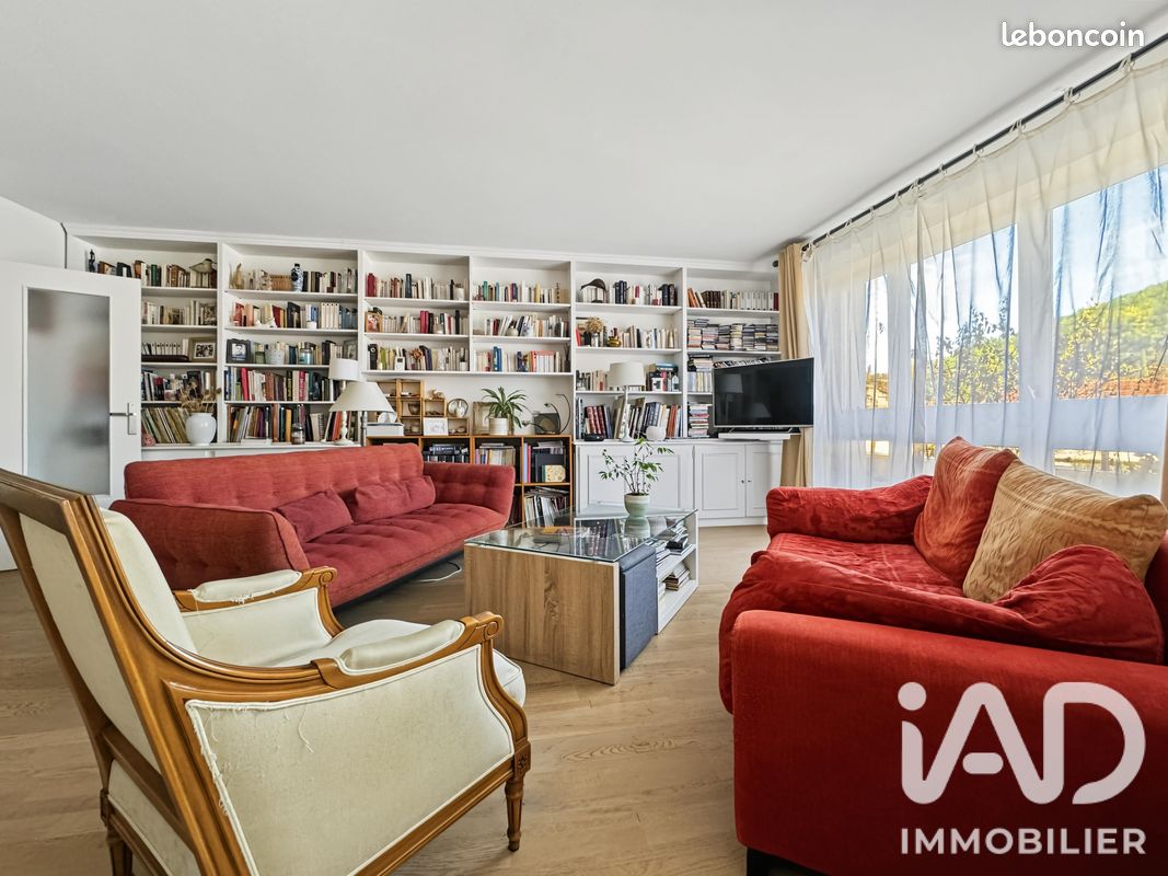 Appartement 5 pièces 124 m² · à Saint-Rémy-lès-Chevreuse · 124 m² · 375 000 €