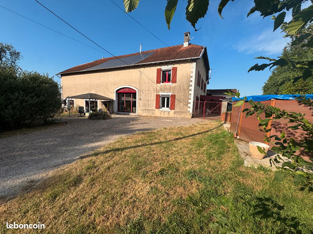 Maison 8 pièces 191 m² · à Villers-la-Ville · 191 m² · 192 000 €