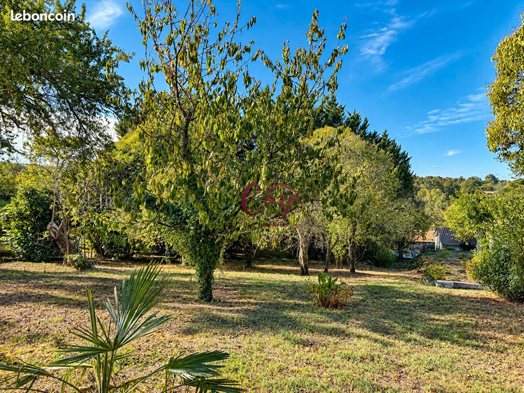 Terrain 775 m² · à Yvrac · 775 m² · 181 500 €