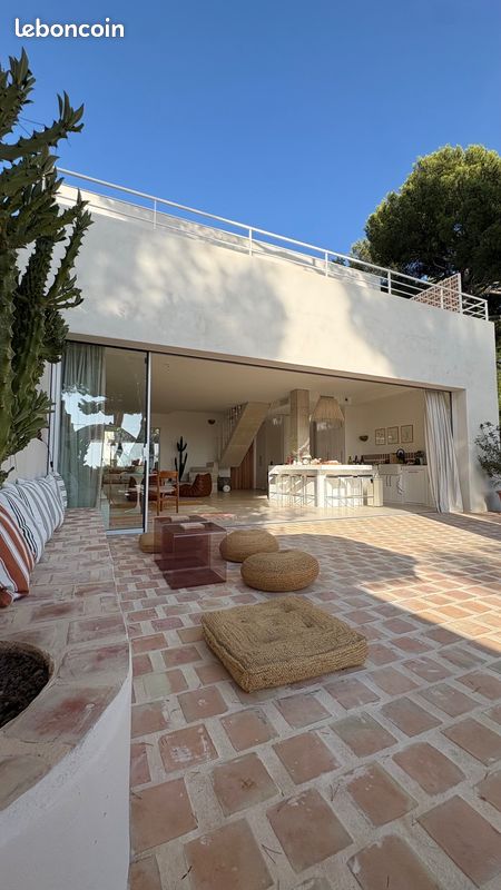 Maison 6 pièces 140 m² · à Marseille · 140 m² · 4 050 €/mois