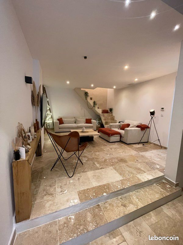 Maison 7 pièces 255 m² · à Vaison-la-Romaine · 255 m² · 515 000 €