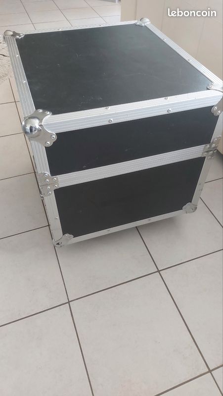 Flight case DJ ou soundcraft UI24R (image 4)