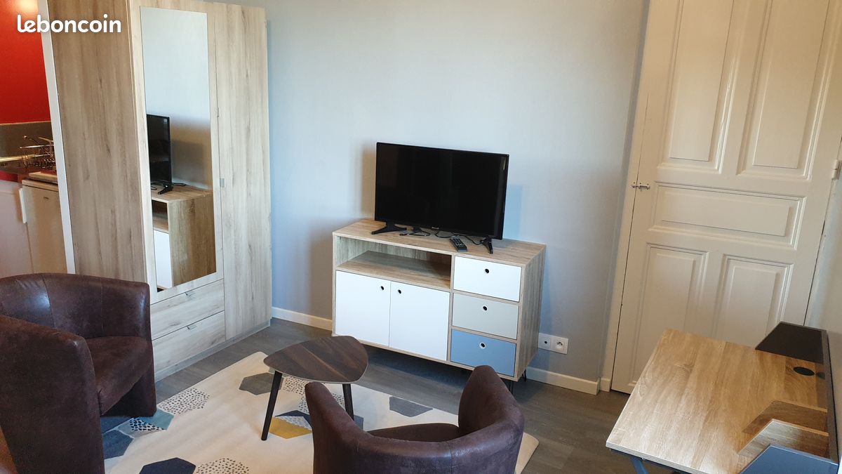 Appartement 1 pièce 27 m² · à Domfront en Poiraie · 27 m² · 402 €
