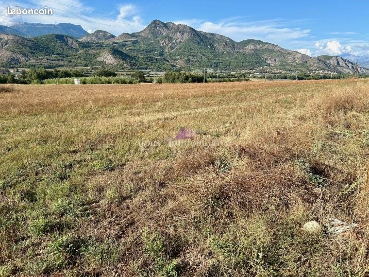 Terrain Curbans · 140 000 €