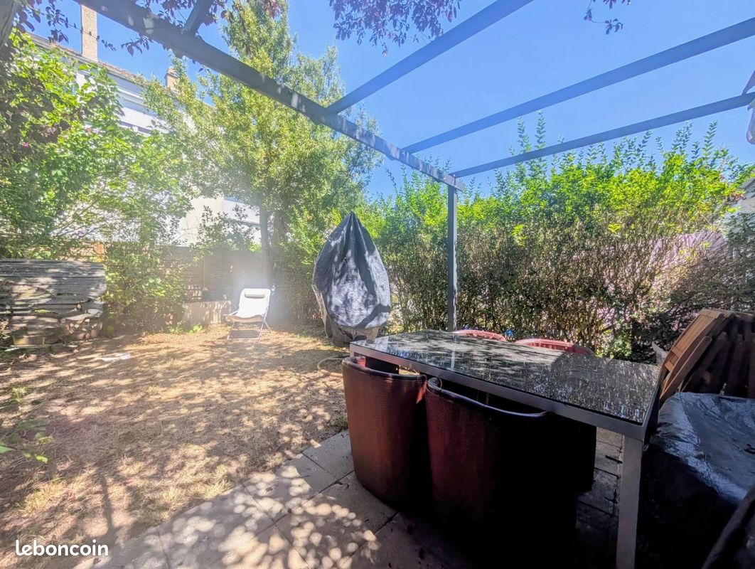 Maison 5 pièces 106 m² · à Villepreux · 106 m² · 314 000 €