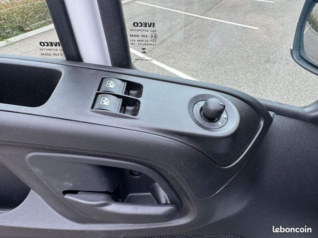 Iveco Daily PLATEAU 35C18 A8 180CV 3L 5M (image 21)