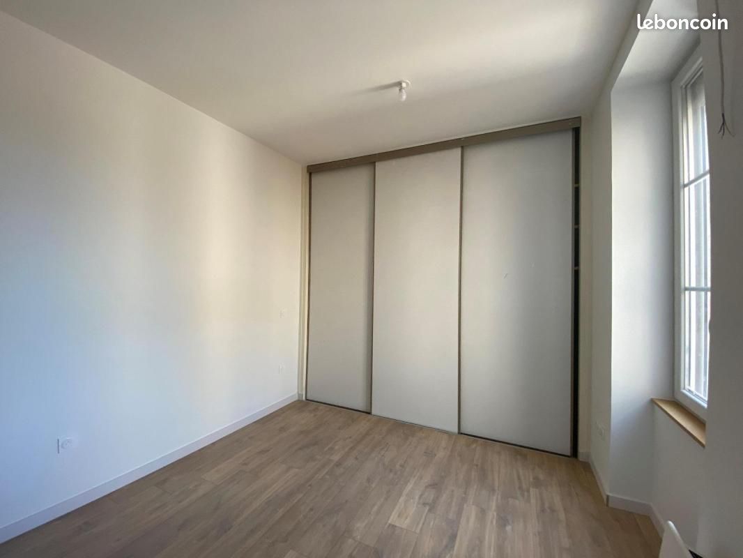 Appartement a louer romans-sur-isere - 4 pièce(s) - 132 m2 - Surfyn