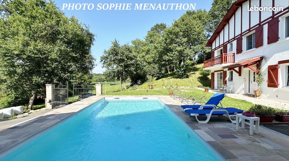 Maison 7 pièces 265 m² · à Ustaritz · 265 m² · 749 500 €