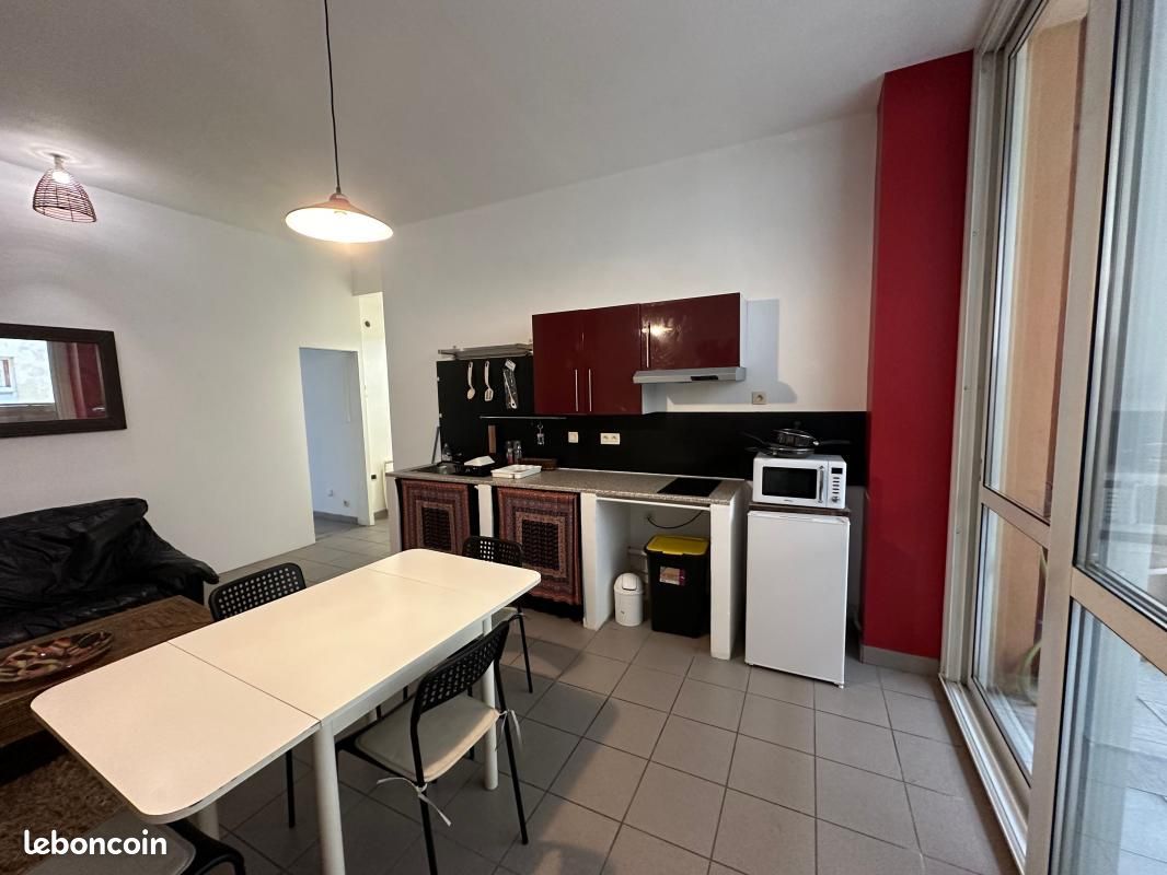 Appartement 2 pièces 42 m² · à Talence · 42 m² · 806 €