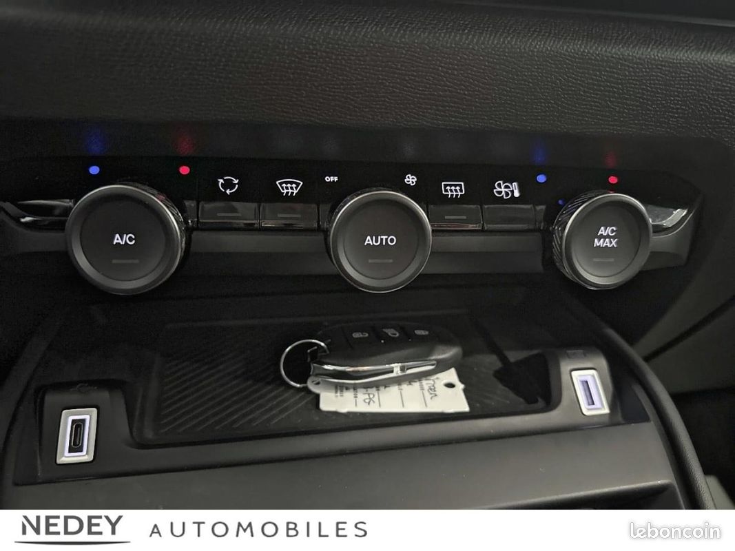 Citroen C4 PureTech 130ch S&S C-Series (image 20)
