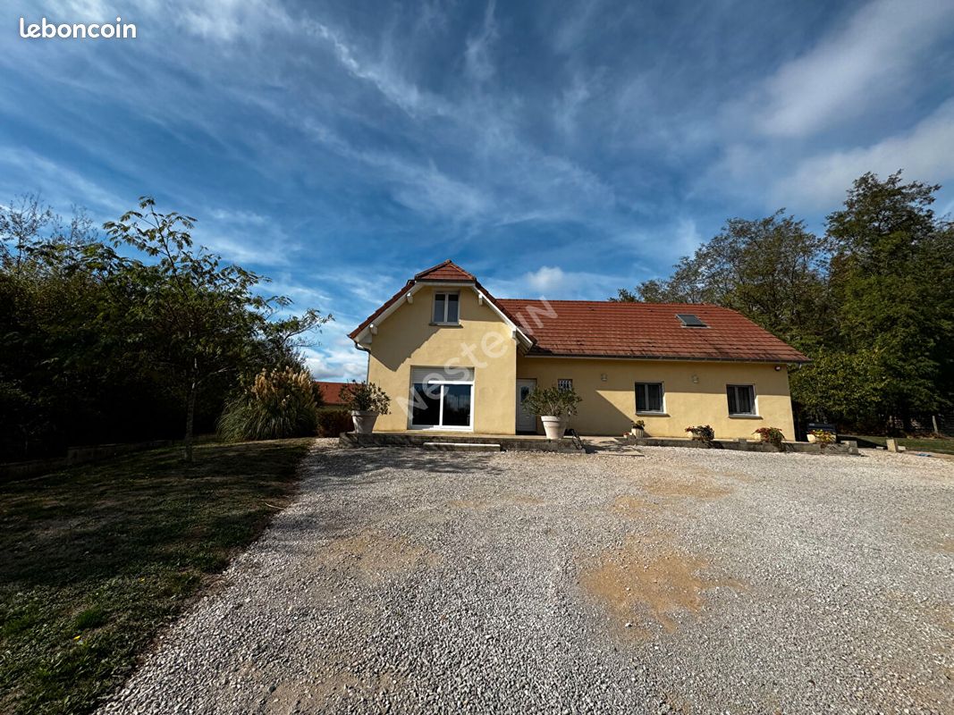 Maison 6 pièces 220 m² · à Louhans · 220 m² · 340 000 €