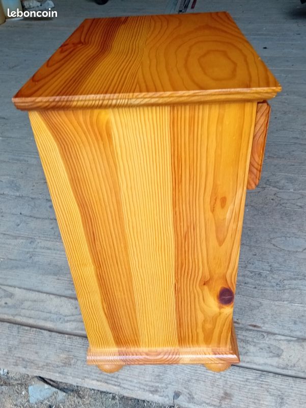 Table de nuit bois (image 4)