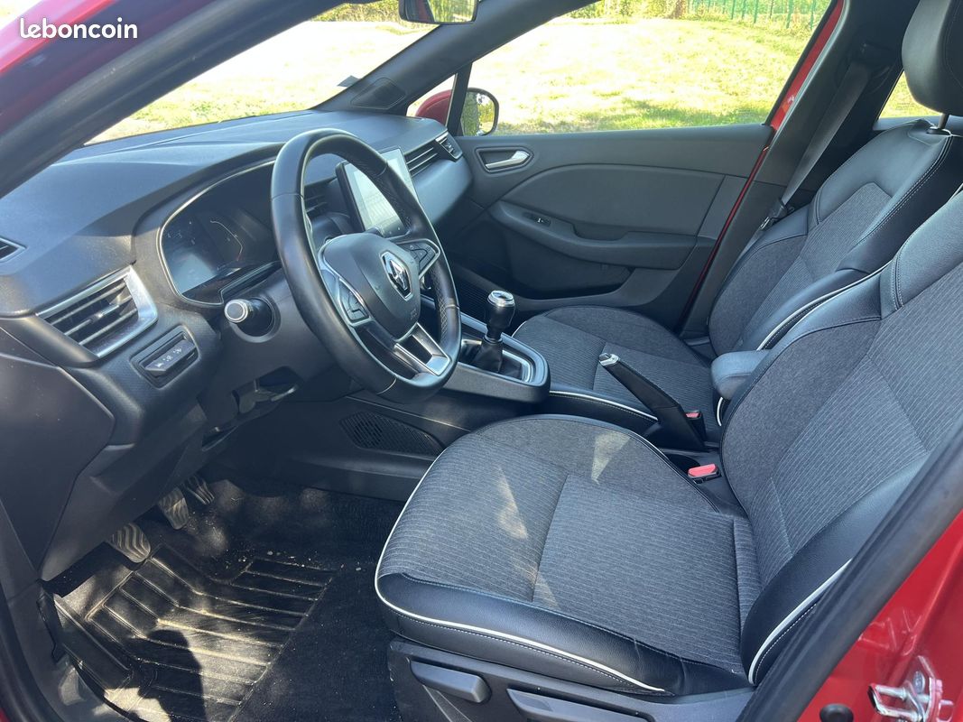 RENAULT CLIO GARANTIE 6 MOIS - 1.0 Tce 100 (image 9)