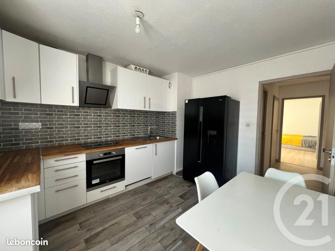 Appartement 3 pièces 67 m² · à Ostwald · 67 m² · 950 €