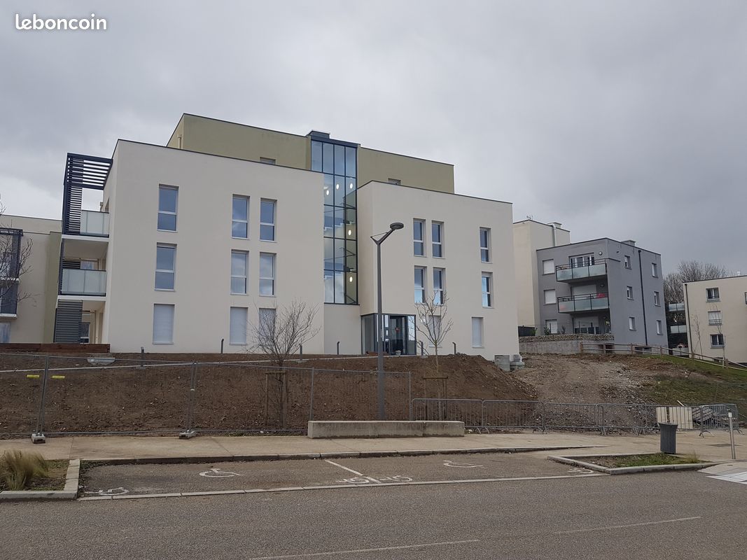 Appartement 3 pièces 63 m² · à L'Isle-d'Abeau · 63 m² · 915 €/mois